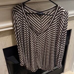 Max Edition V-Neck Striped Long Sleeve Top size L. Listing 9107